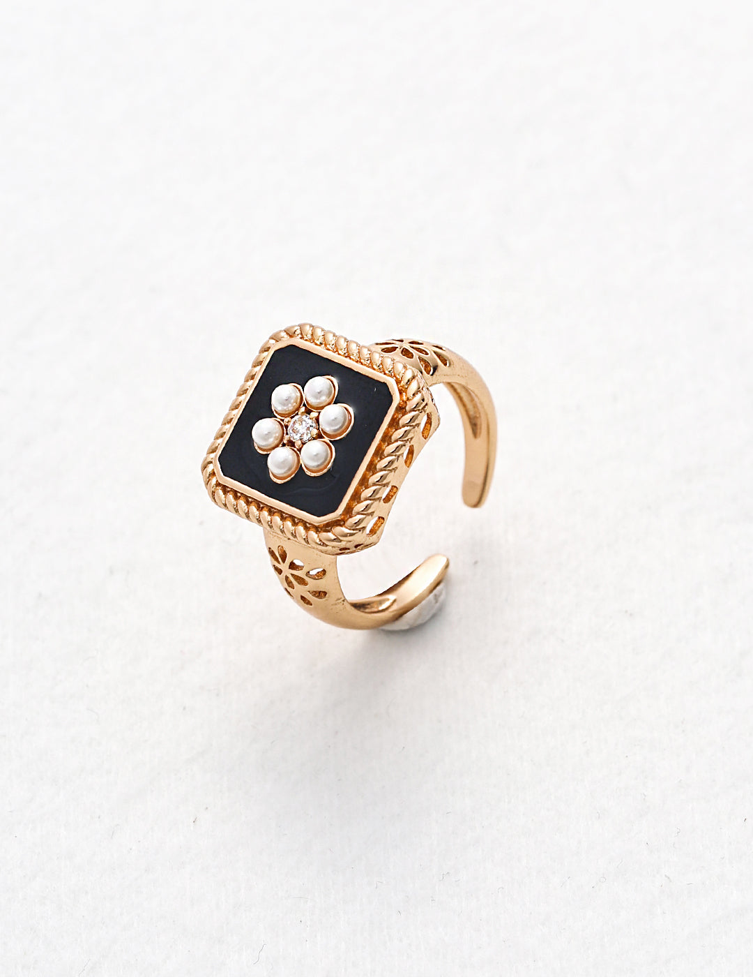 Noir Bloom Series