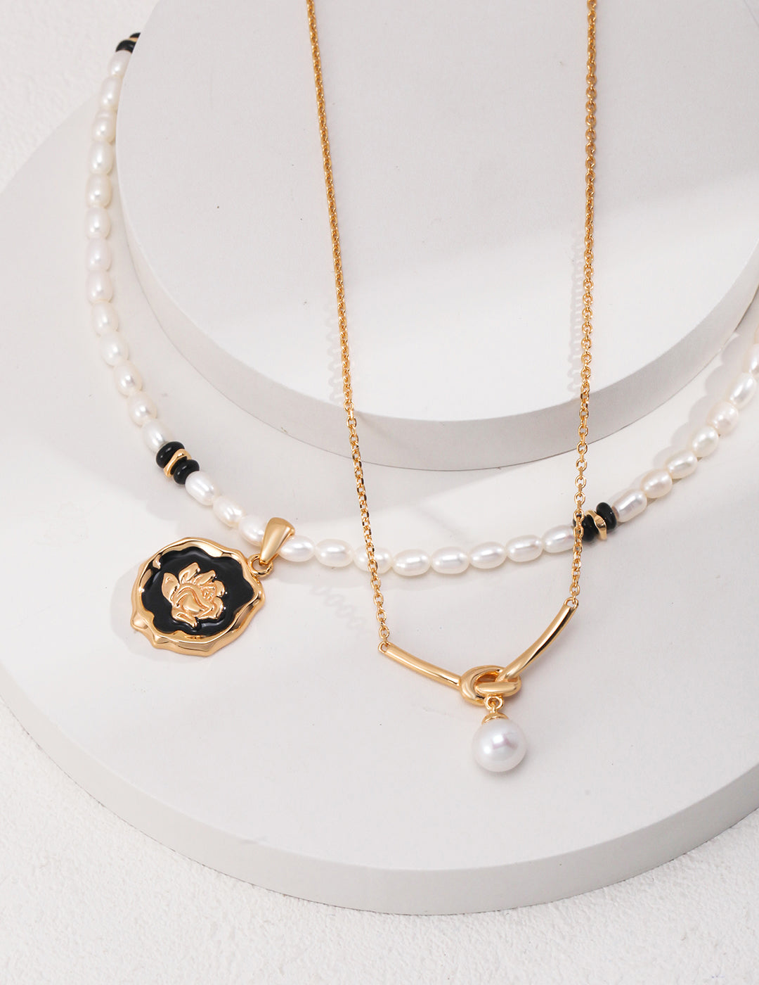 Golden Knot
